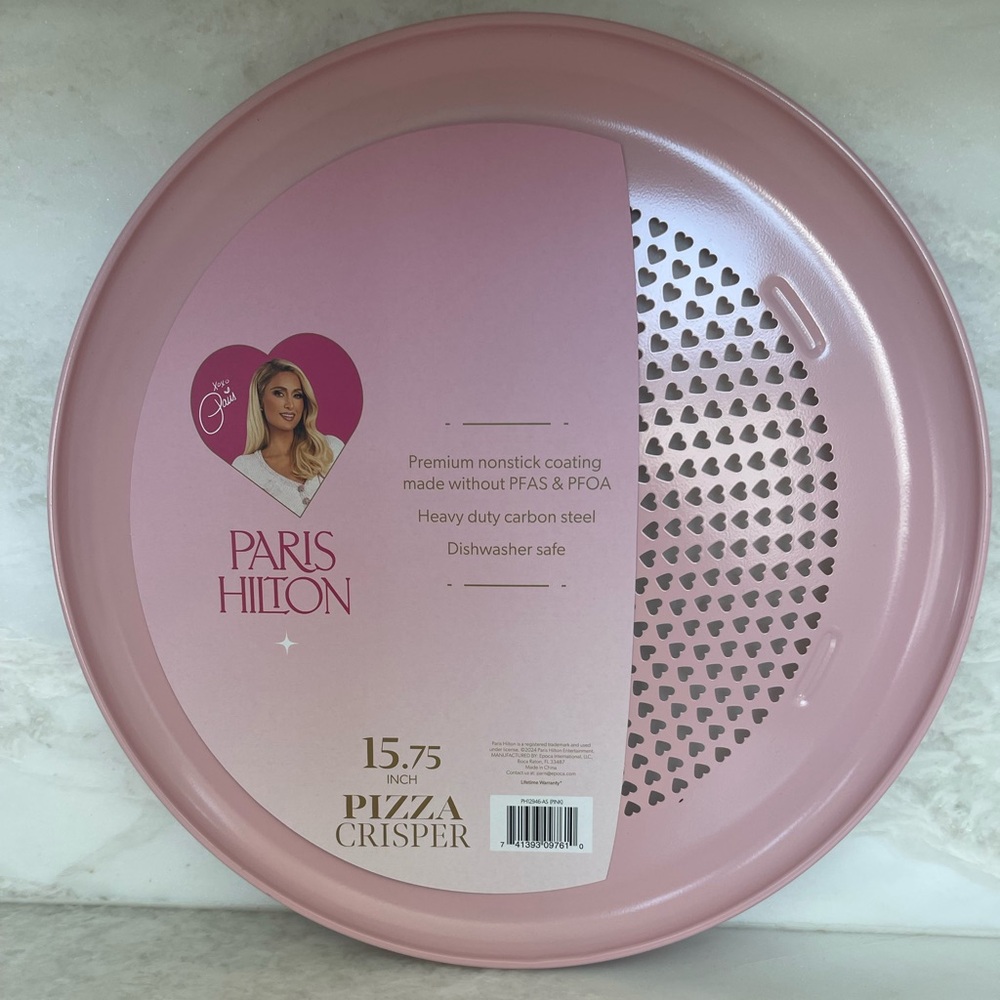 💕Paris Hilton 15.75 Pizza Crisper Pan Barbie Pink NEW 💕